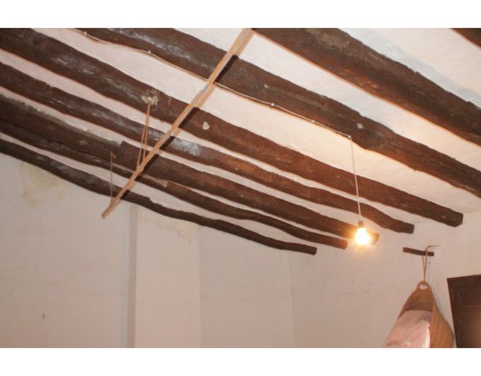 Image No.18-6 Bed Country House for sale