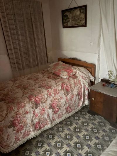 Image No.35-6 Bed Country House for sale