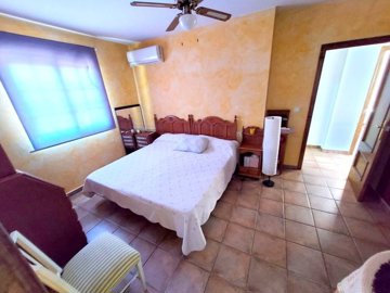 villa-for-sale-in-calasparra-es655-177029-11