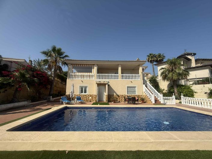 Image No.1-3 Bed Villa for sale