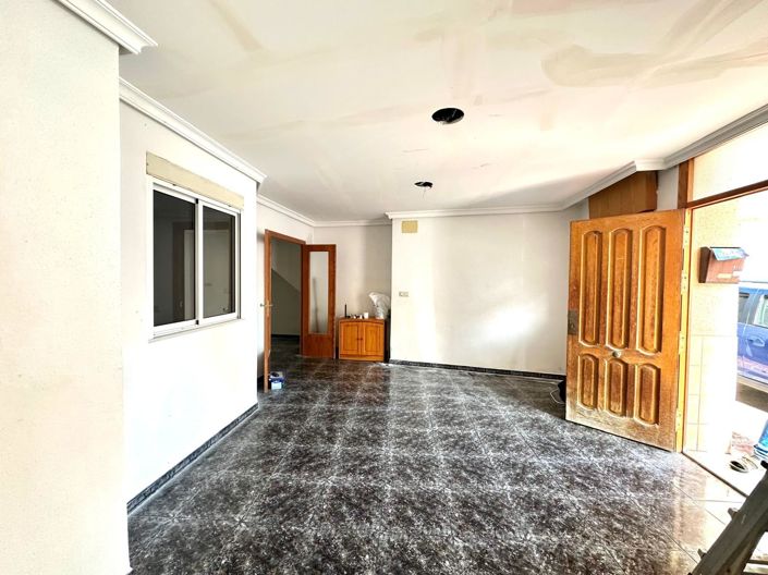 Image No.1-3 Bed Apartment for sale