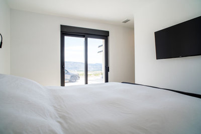29615-villa-for-sale-in-pinoso-1811272-large