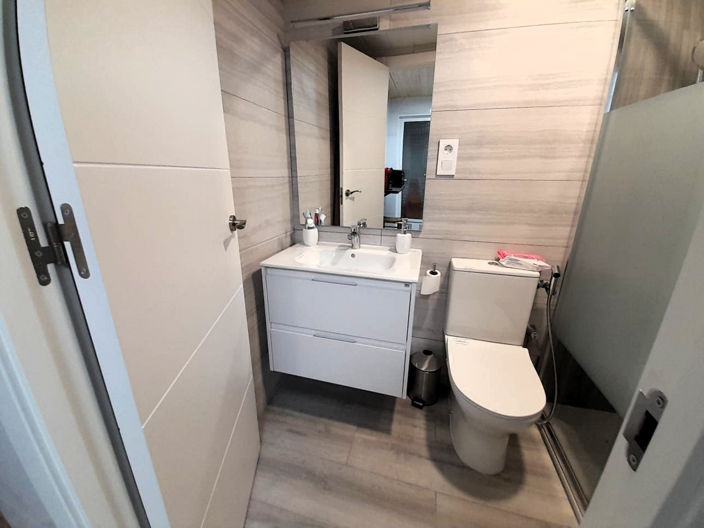 Image No.21-2 Bed Townhouse for sale