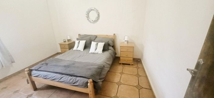 Image No.25-5 Bed Country House for sale