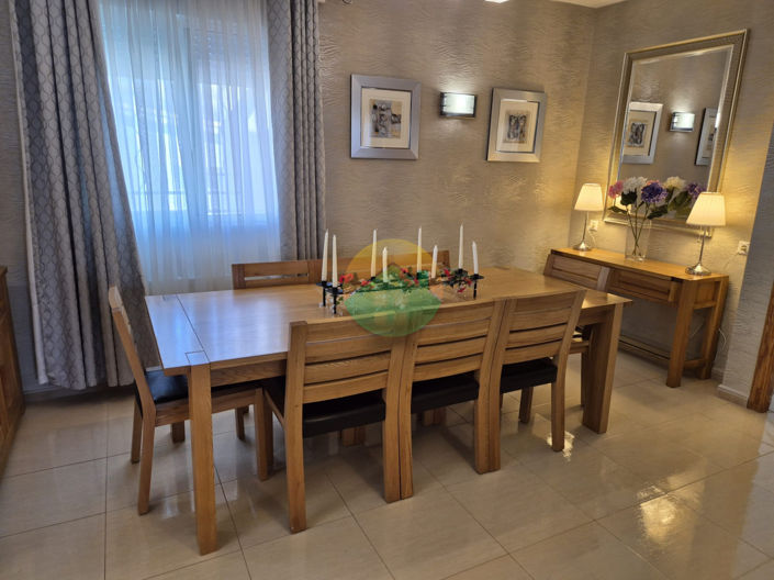 Image No.10-4 Bed Villa for sale