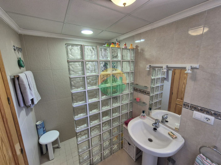 Image No.13-4 Bed Villa for sale