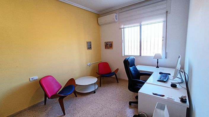 Image No.24-4 Bed Villa for sale