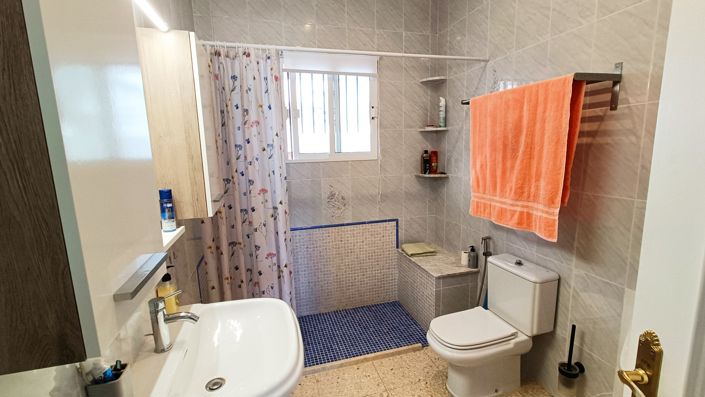 Image No.26-4 Bed Villa for sale