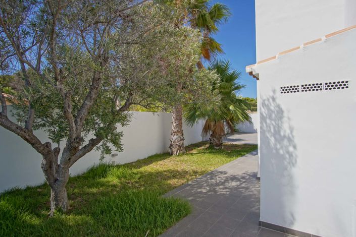 Image No.10-3 Bed Villa for sale