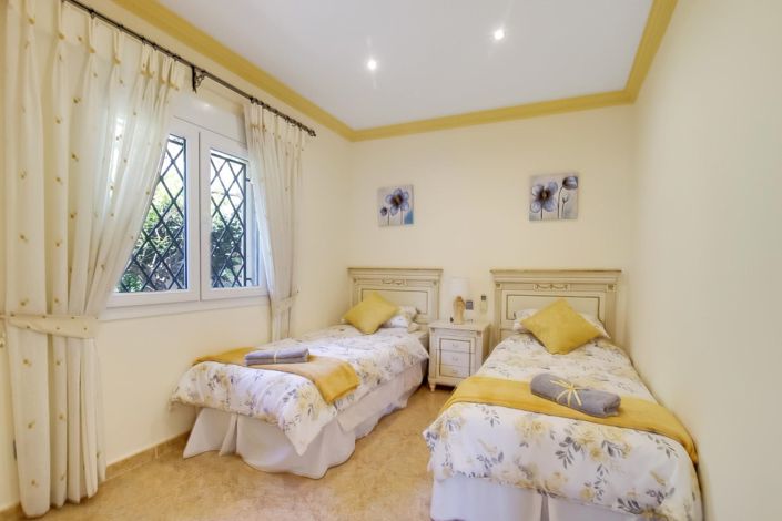 Image No.8-4 Bed Villa for sale