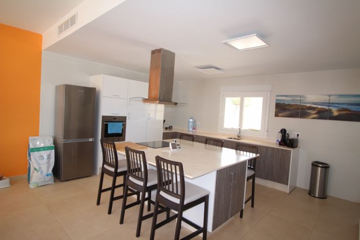 Image No.45-4 Bed Villa for sale