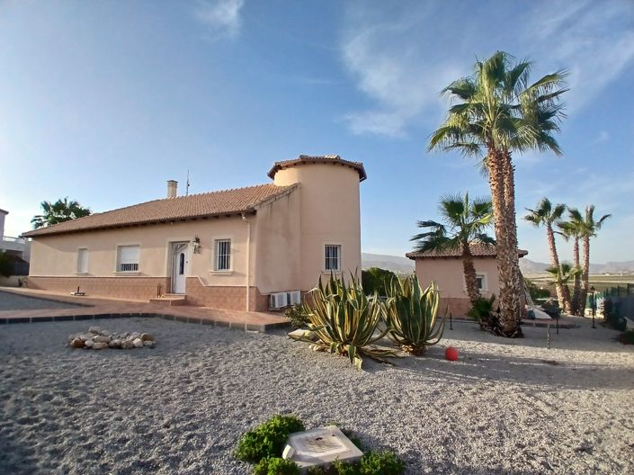 Image No.2-3 Bed Villa for sale