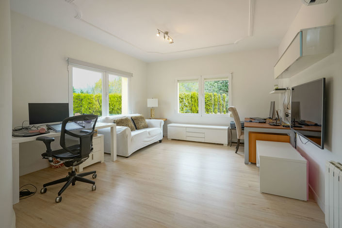 Image No.14-4 Bed Villa for sale