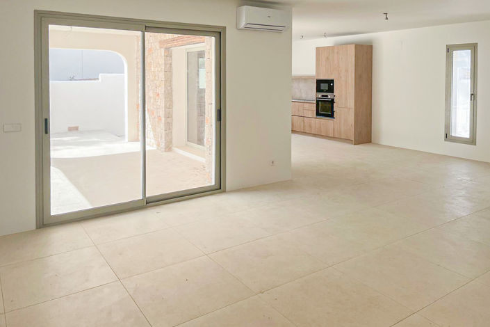 Image No.24-3 Bed Villa for sale