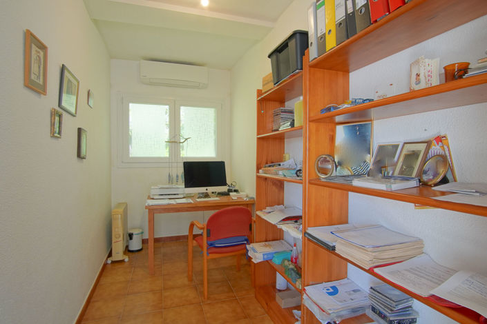 Image No.35-3 Bed Villa for sale