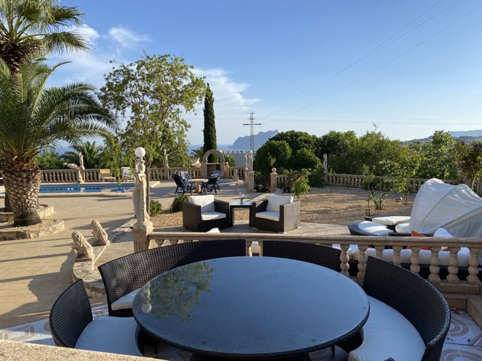 Image No.10-4 Bed Villa for sale