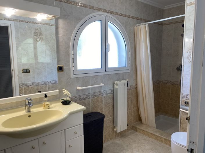 Image No.21-4 Bed Villa for sale