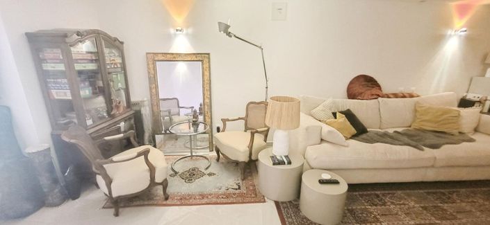 Image No.8-2 Bed Country House for sale