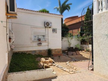 bungalow-for-sale-in-torrevieja-es646-177142-