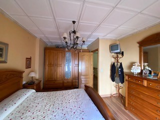 Image No.20-5 Bed Townhouse for sale