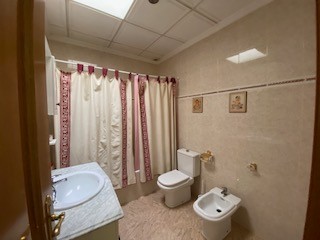 Image No.22-5 Bed Townhouse for sale