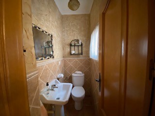 Image No.9-5 Bed Townhouse for sale