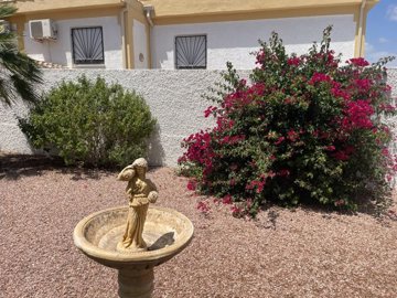semi-detached-house-for-sale-in-ciudad-quesad