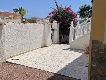 semi-detached-house-for-sale-in-ciudad-quesad