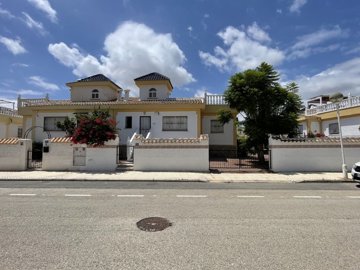 semi-detached-house-for-sale-in-ciudad-quesad