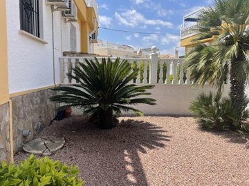 semi-detached-house-for-sale-in-ciudad-quesad