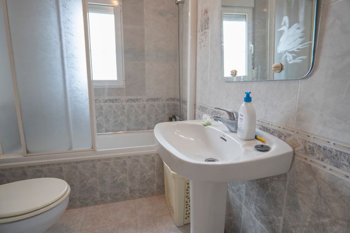 Image No.28-4 Bed Villa for sale