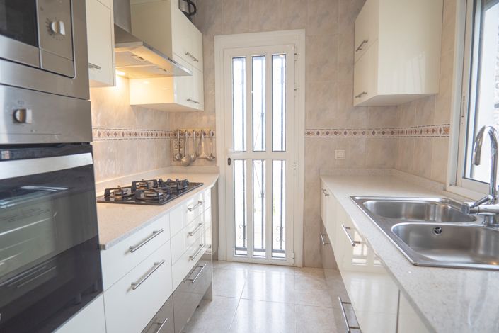 Image No.3-4 Bed Villa for sale