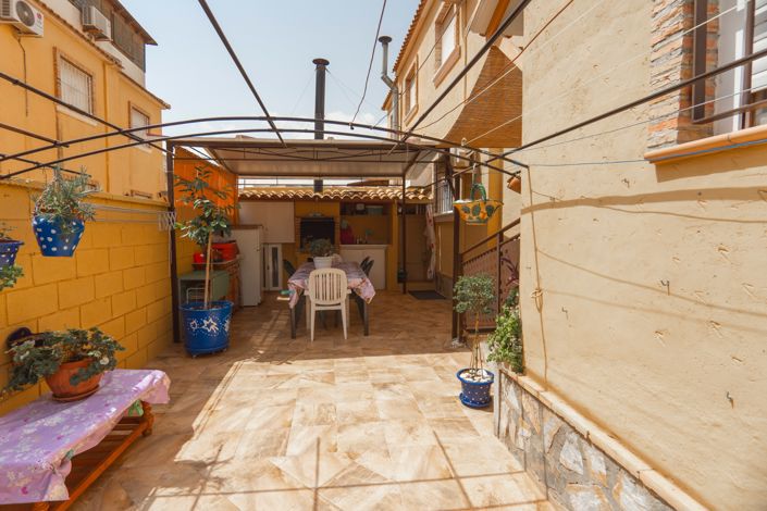 Image No.3-3 Bed Villa for sale