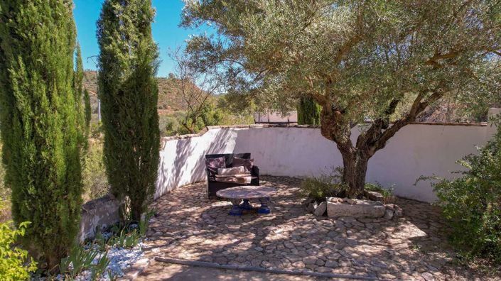 Image No.16-3 Bed Country House for sale