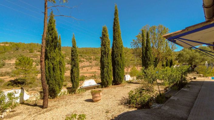 Image No.27-3 Bed Country House for sale