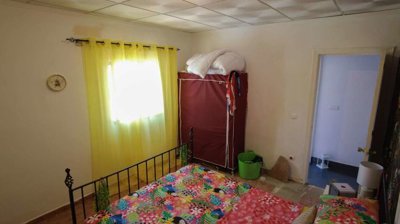 30583-country-house-for-sale-in-ayora-1942501