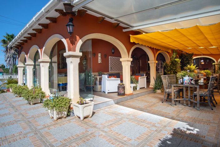 Image No.17-4 Bed Villa for sale