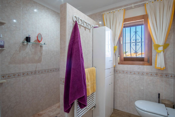 Image No.24-4 Bed Villa for sale