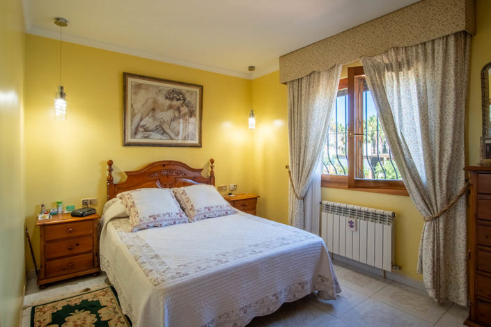 Image No.30-4 Bed Villa for sale