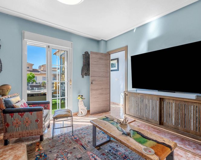 Image No.9-3 Bed Villa for sale