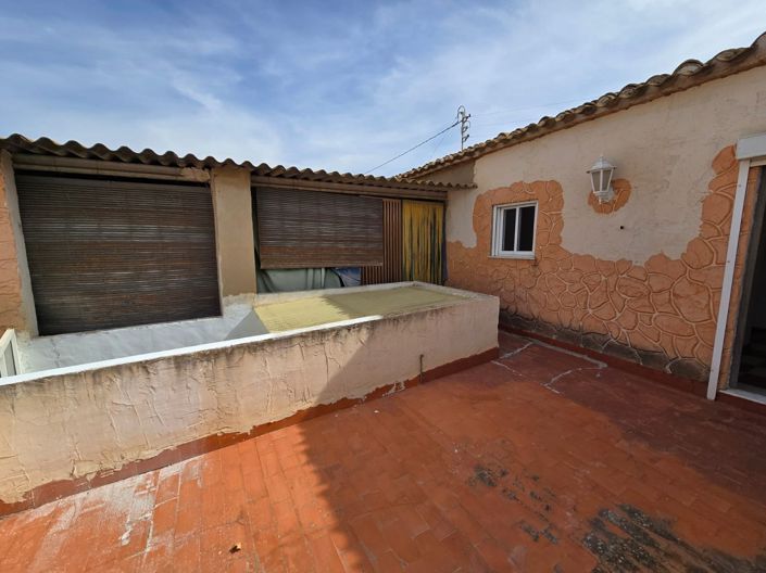 Image No.13-5 Bed Townhouse for sale