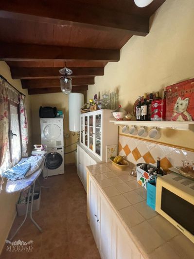 Image No.19-4 Bed Townhouse for sale