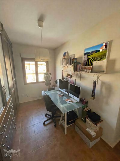 Image No.33-4 Bed Townhouse for sale