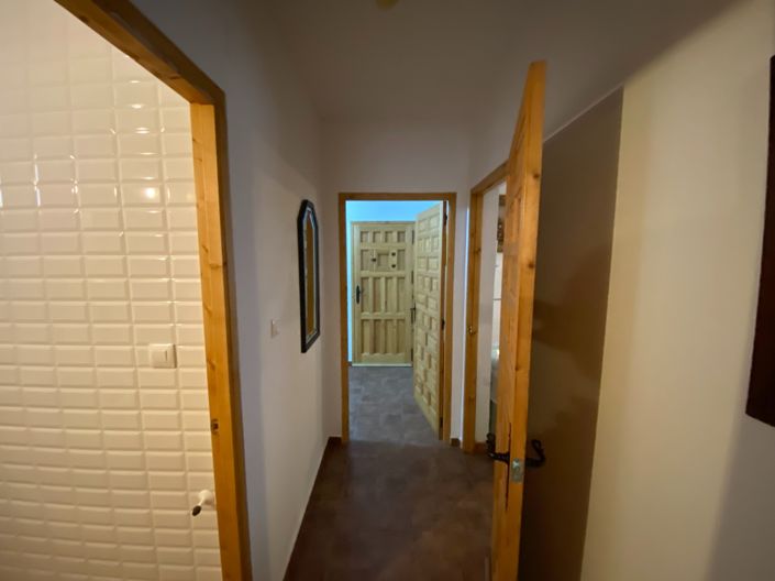 Image No.26-8 Bed Villa for sale