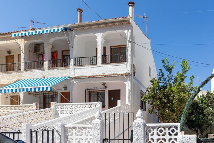 Image No.1-3 Bed Townhouse for sale