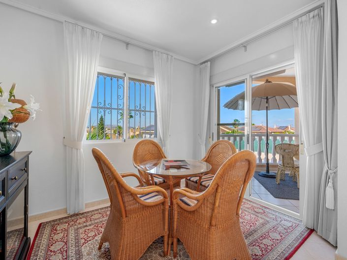 Image No.23-3 Bed Villa for sale