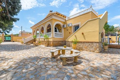 villa-for-sale-in-jacarilla-es500-177599-6
