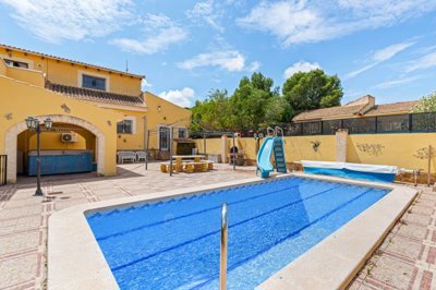 villa-for-sale-in-jacarilla-es500-177599-8