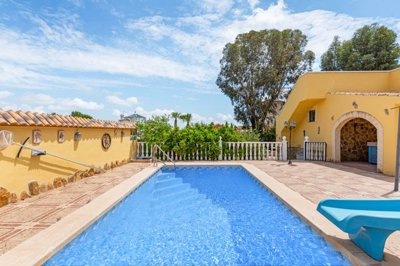 villa-for-sale-in-jacarilla-es500-177599-9