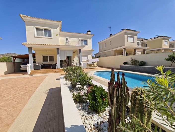 Image No.10-4 Bed Villa for sale